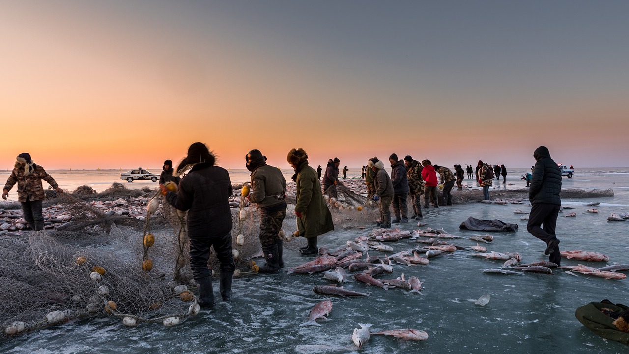 近日，我国北方地区遭遇了一股强冷空气的袭击，气温骤降19℃，让人们感受到了前所未有的寒冷。在这场降温中，北方大部分地区都受到了影响，尤其是内蒙古、黑龙江、吉林等地区，气温更是跌破了历史极值。那么，这场降温到底有多猛呢？我们来看看降温排行榜。